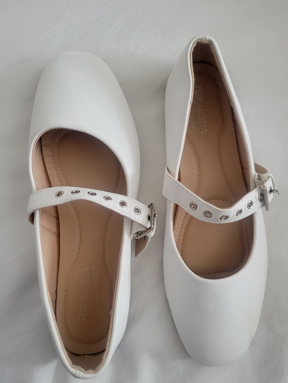 TOP Moda White Mary Jane Flats with Silver Buckle
